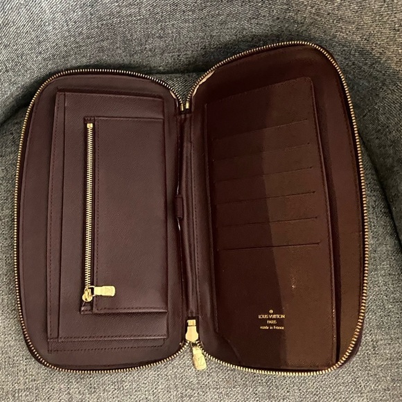 LOUIS Vuitton Atoll Organizer Wallet Taiga Leather - Picture 3 of 11